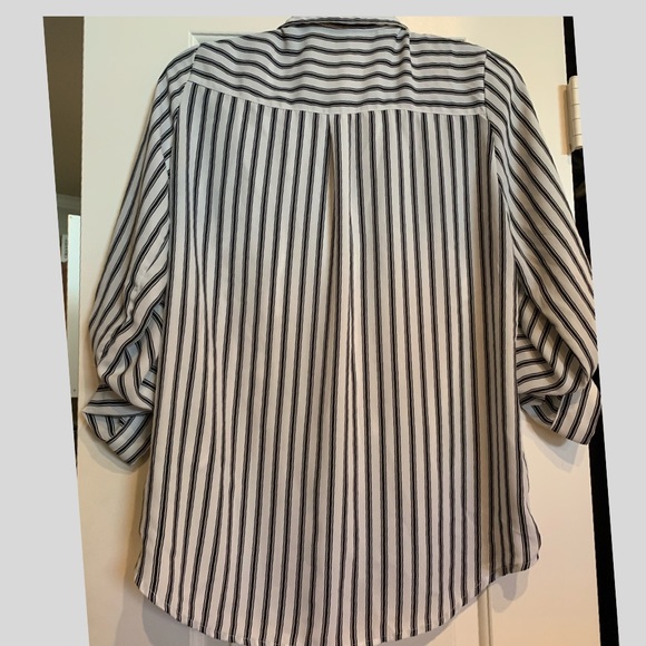 PAPAYA stripped black & white button up blouse - Picture 2 of 5